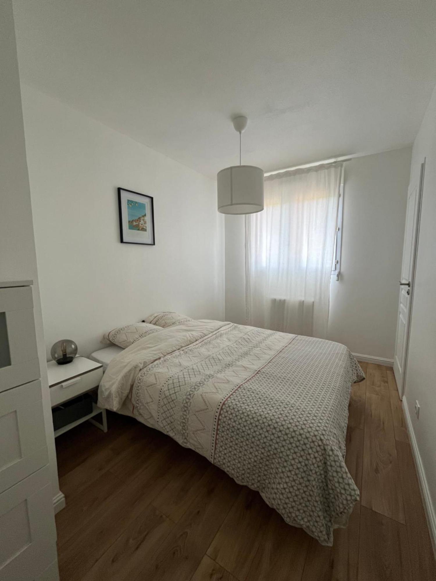 Appartement Cosy Et Confortable Saint-Genis-Laval Esterno foto